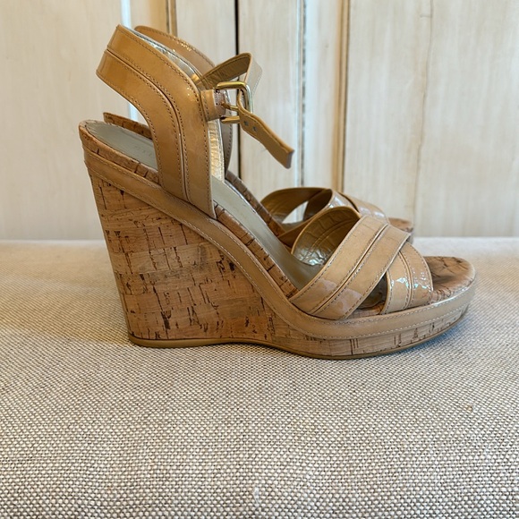 Stuart Weitzman wedge Sandal - Picture 4 of 7